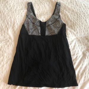 Lululemon women’s size 8 yoga top